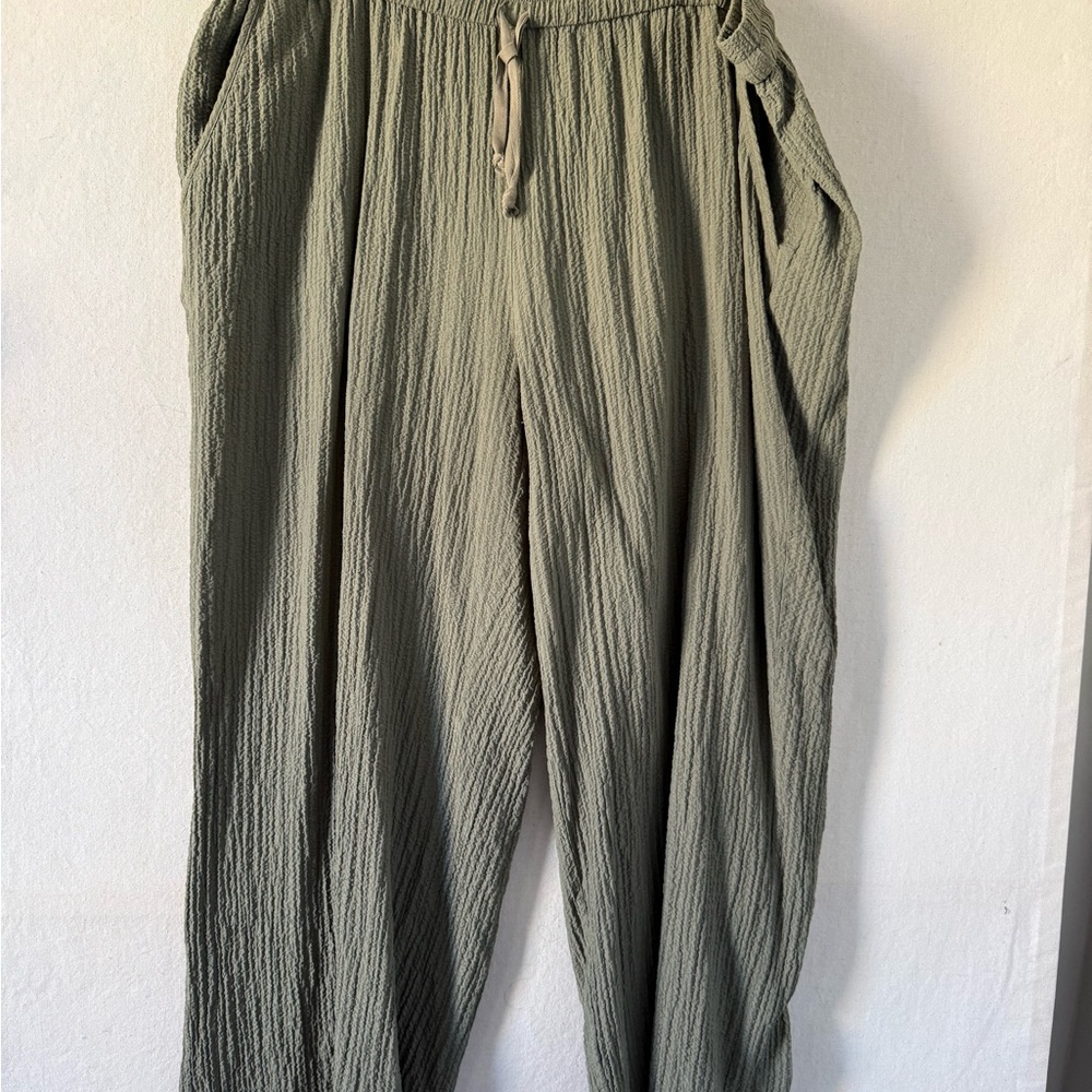 JM Collection Sage Green wide leg drawstring pants, 2X.